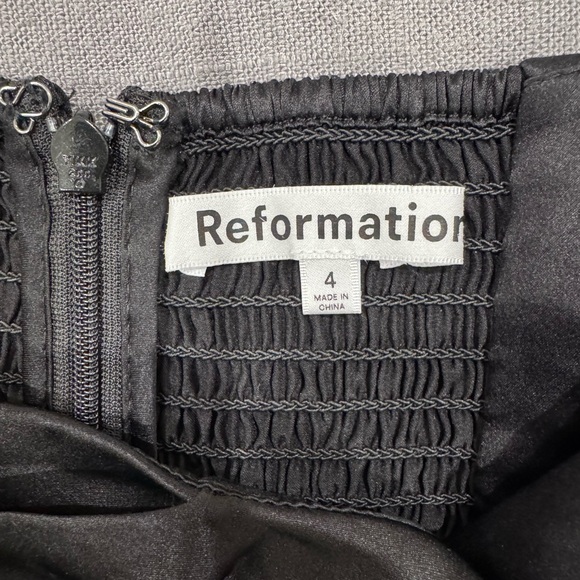 NWOT Reformation Lanelle Off the Shoulder Silk Mini Dress in Black - Picture 8 of 8